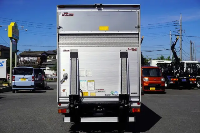 三菱 キャンター TPG-FEA50(2WD)の写真4