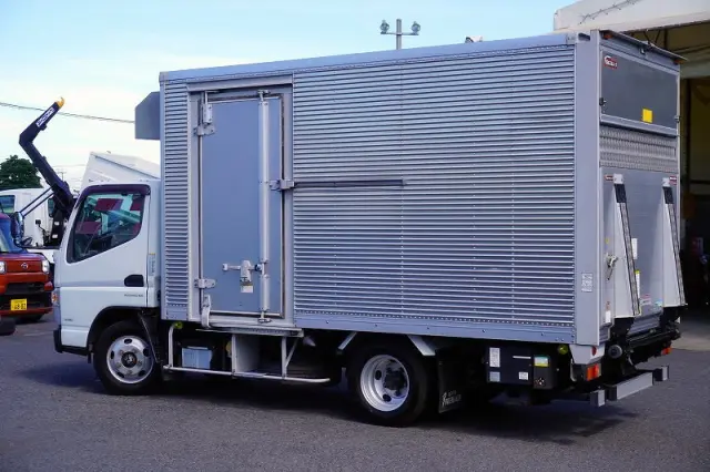三菱 キャンター TPG-FEA50(2WD)の写真7