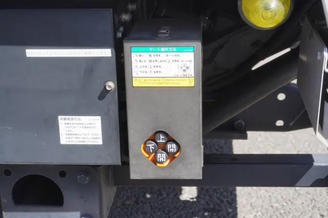 三菱 キャンター TPG-FEA50(2WD)の写真31