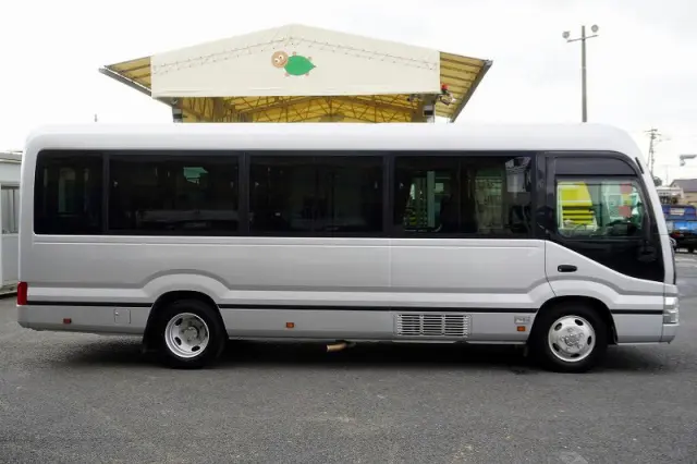 トヨタ コースター 2KG-GDB70(2WD)の写真5