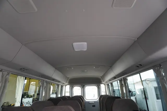 トヨタ コースター 2KG-GDB70(2WD)の写真15