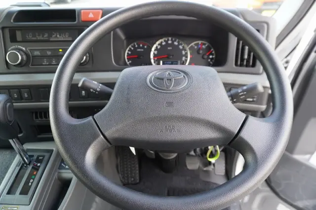 トヨタ コースター 2KG-GDB70(2WD)の写真41