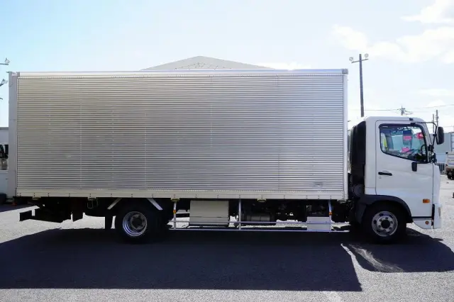日野 レンジャー 2KG-FC2ABA(2WD)の写真5