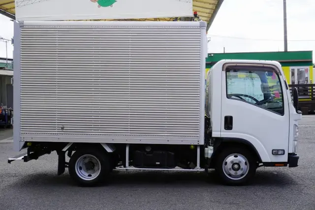いすゞ エルフ TPG-NMR85AN(2WD)の写真5