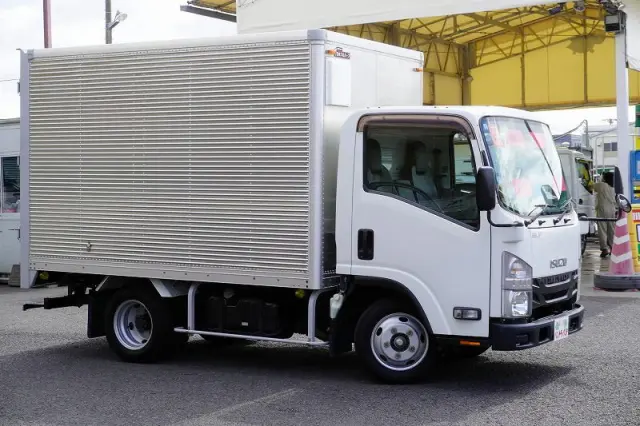 いすゞ エルフ TPG-NMR85AN(2WD)の写真6