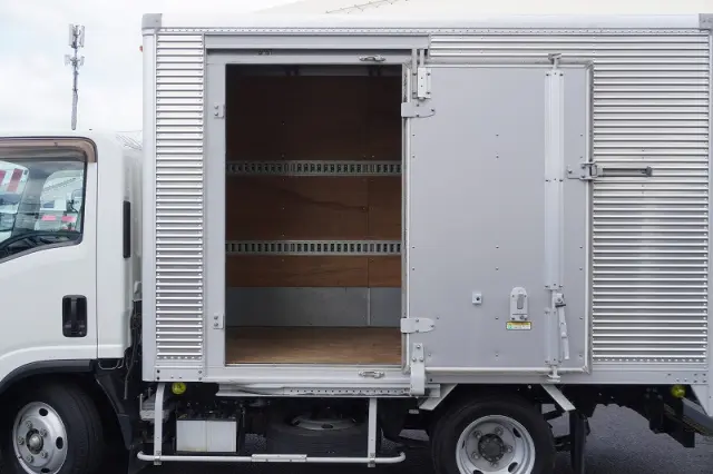 いすゞ エルフ TPG-NMR85AN(2WD)の写真18