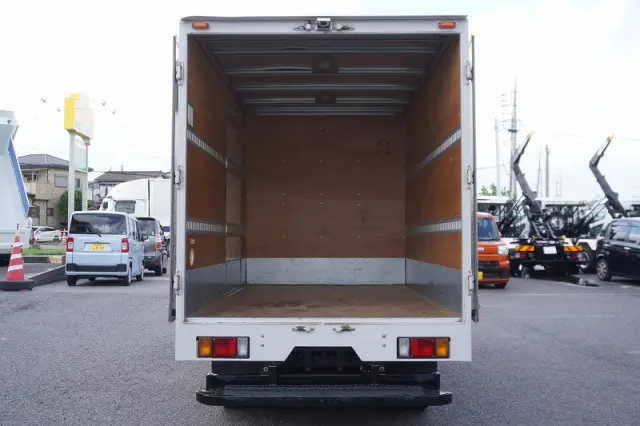 いすゞ エルフ TPG-NMR85AN(2WD)の写真19