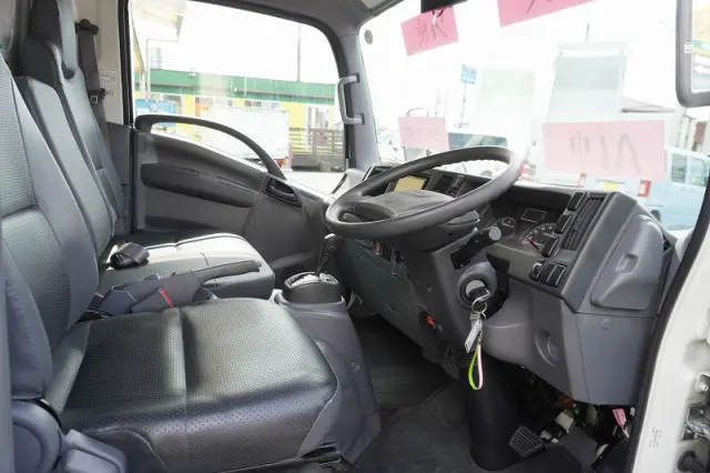 いすゞ エルフ TPG-NMR85AN(2WD)の写真37