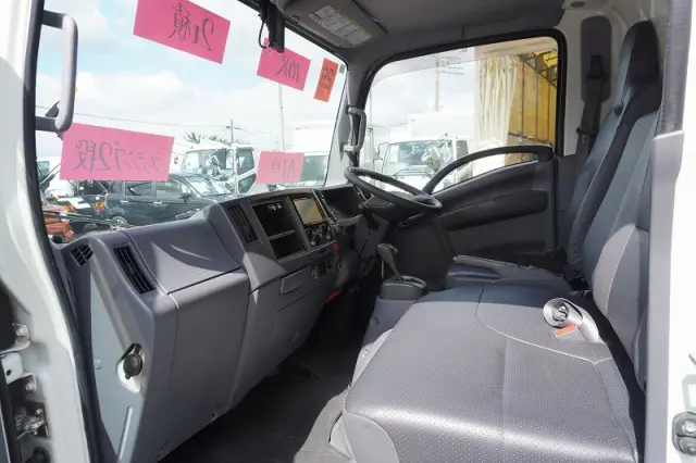 いすゞ エルフ TPG-NMR85AN(2WD)の写真38