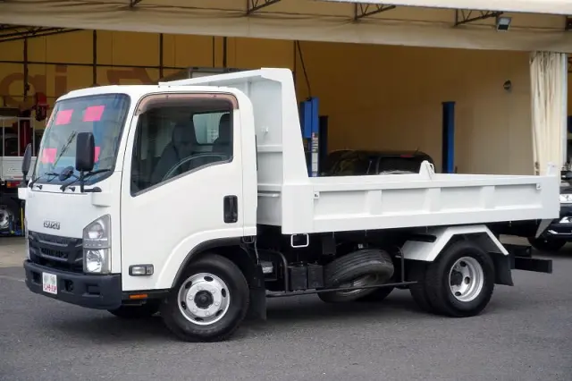 いすゞ エルフ TKG-NPR85YN(2WD)の写真1