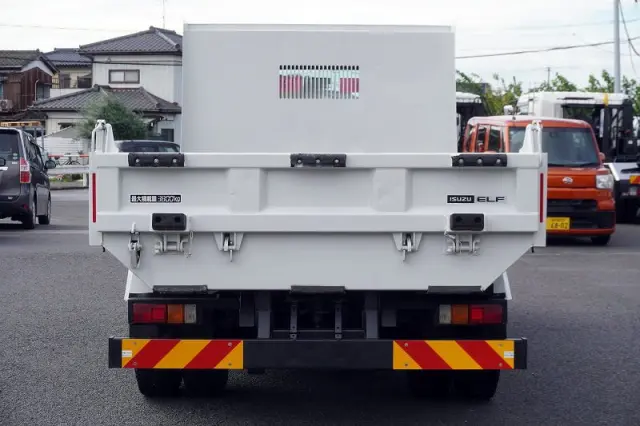 いすゞ エルフ TKG-NPR85YN(2WD)の写真4