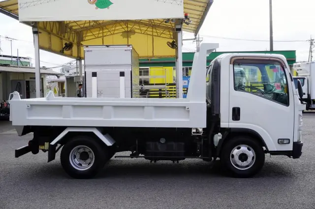 いすゞ エルフ TKG-NPR85YN(2WD)の写真5
