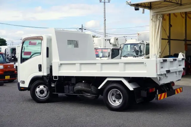 いすゞ エルフ TKG-NPR85YN(2WD)の写真7