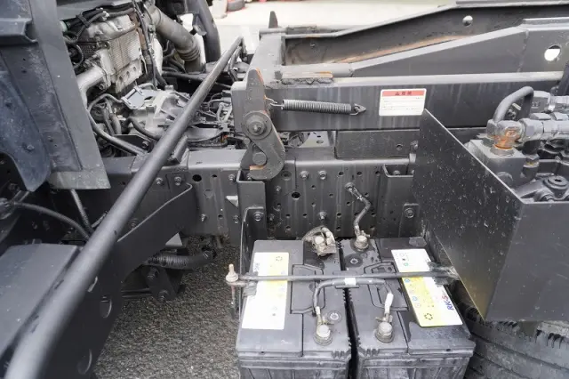 いすゞ エルフ TKG-NPR85YN(2WD)の写真13