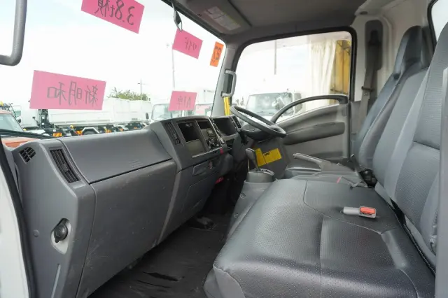 いすゞ エルフ TKG-NPR85YN(2WD)の写真38
