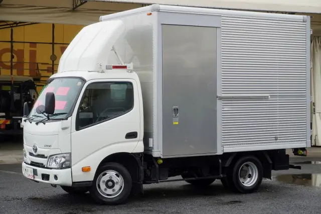 トヨタ ダイナ 2RG-XZC605(2WD)の写真1