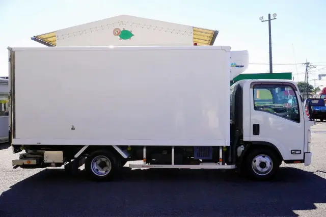 いすゞ エルフ TRG-NPR85AN(2WD)の写真5