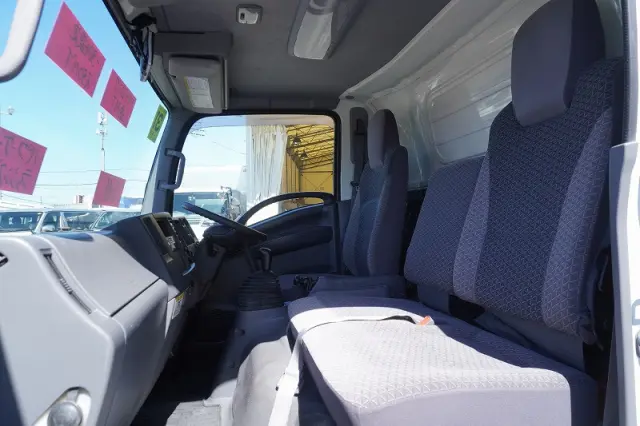 いすゞ エルフ TRG-NPR85AN(2WD)の写真44