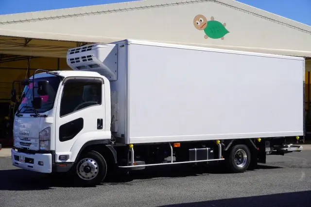 いすゞ フォワード 2PG-FRR90S1(2WD)の写真1
