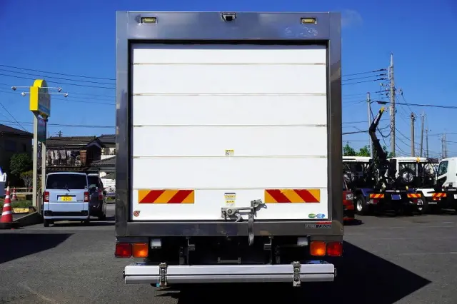 いすゞ フォワード 2PG-FRR90S1(2WD)の写真4
