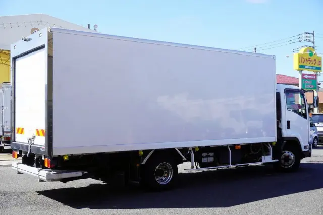 いすゞ フォワード 2PG-FRR90S1(2WD)の写真8