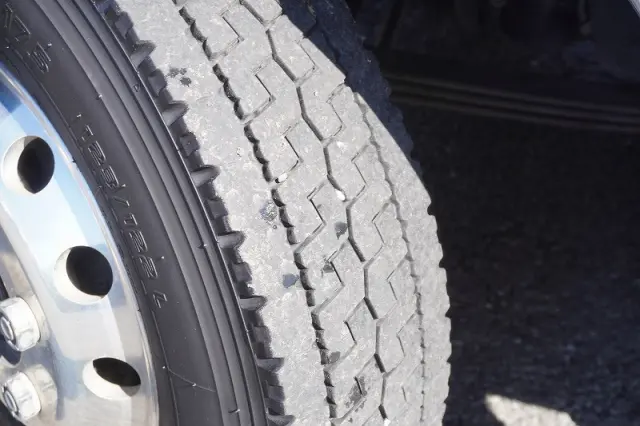 いすゞ フォワード 2PG-FRR90S1(2WD)の写真10