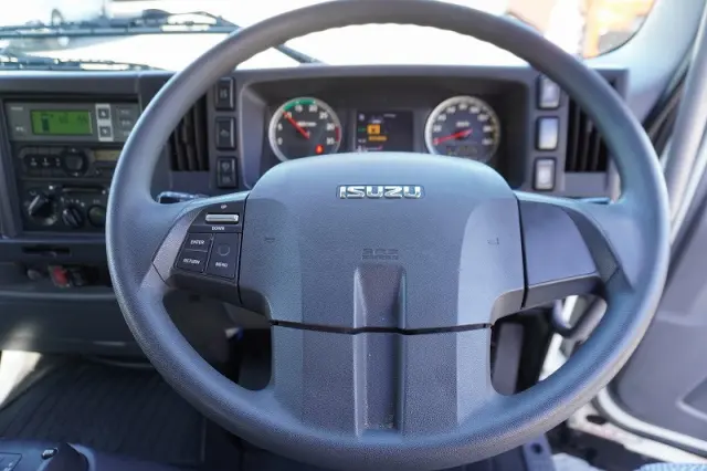 いすゞ フォワード 2PG-FRR90S1(2WD)の写真35