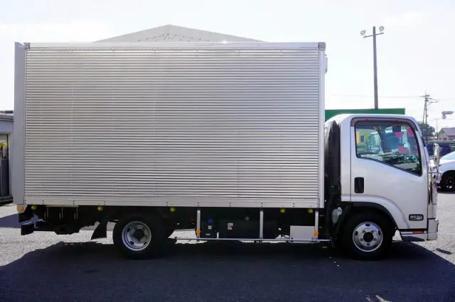 いすゞ エルフ 2RG-NPR88AN(2WD)の写真5