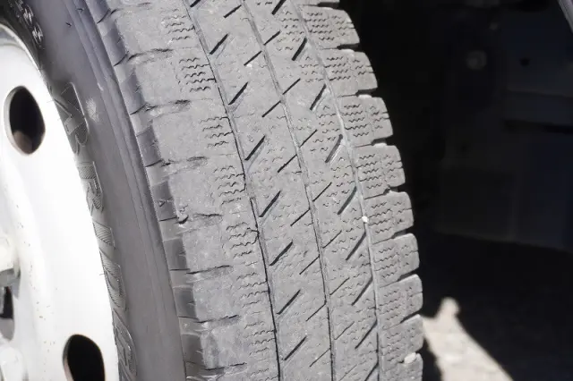 いすゞ エルフ 2RG-NPR88AN(2WD)の写真10