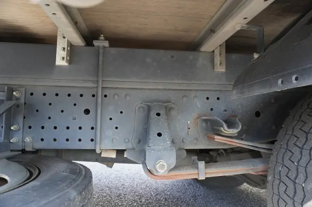 いすゞ エルフ 2RG-NPR88AN(2WD)の写真12
