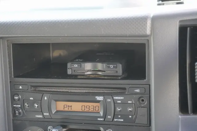 いすゞ エルフ 2RG-NPR88AN(2WD)の写真36