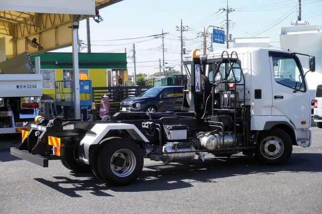 三菱 ファイター 2KG-FK72F(2WD)の写真8