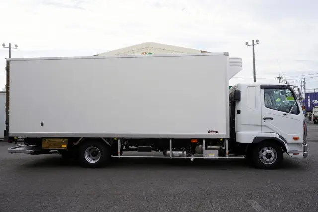 三菱 ファイター 2KG-FK65F(2WD)の写真5