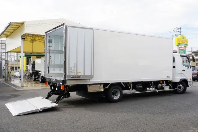 三菱 ファイター 2KG-FK65F(2WD)の写真9