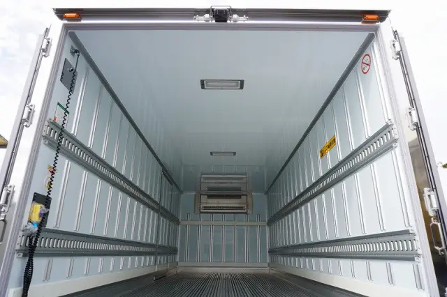 三菱 ファイター 2KG-FK65F(2WD)の写真23