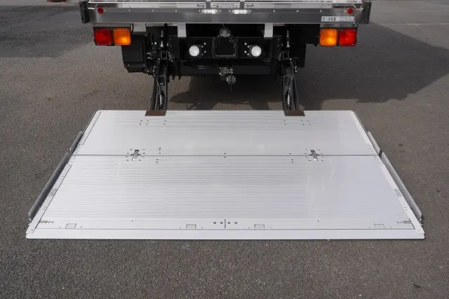 三菱 ファイター 2KG-FK65F(2WD)の写真28