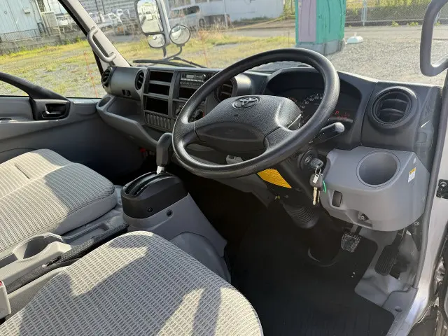 トヨタ ダイナ TKG-XZC710(2WD)の写真18