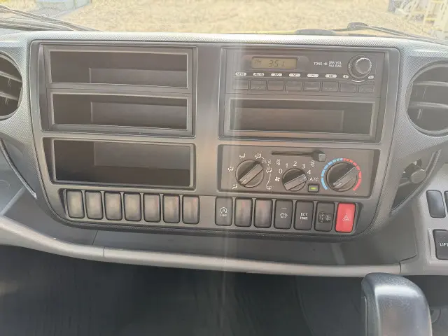 トヨタ ダイナ TKG-XZC710(2WD)の写真19
