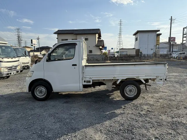 トヨタ ライトエーストラック DBF-S412U(4WD)の写真4