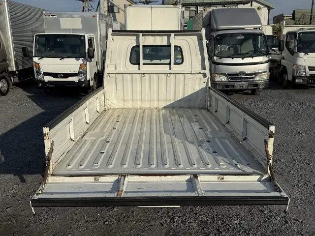 トヨタ ライトエーストラック DBF-S412U(4WD)の写真6