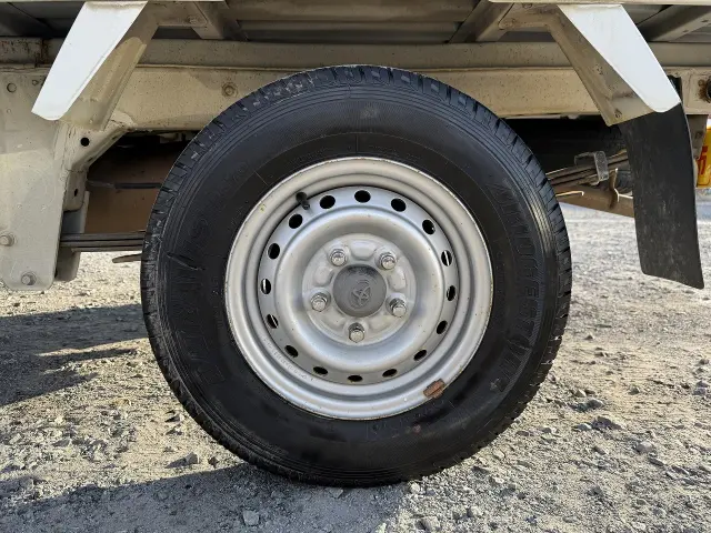 トヨタ ライトエーストラック DBF-S412U(4WD)の写真13