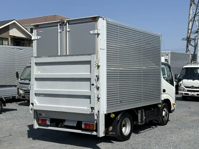 日野 デュトロ 2RG-XZC605M(2WD)の写真2