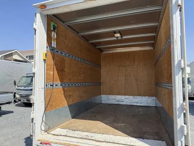 日野 デュトロ 2RG-XZC605M(2WD)の写真11