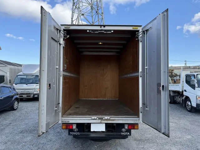 トヨタ ダイナ TKG-XZC605(2WD)の写真6