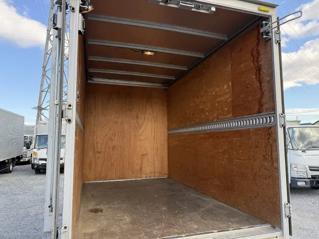 トヨタ ダイナ TKG-XZC605(2WD)の写真12