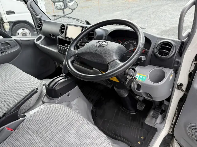 トヨタ ダイナ TKG-XZC605(2WD)の写真16