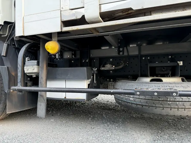いすゞ エルフ 2RG-NLR88AN(2WD)の写真36