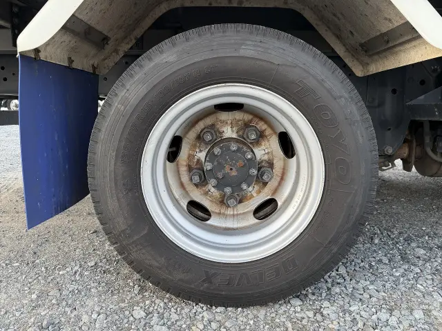 いすゞ エルフ 2RG-NLR88AN(2WD)の写真39