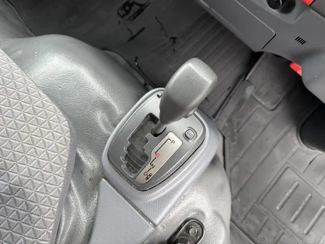 いすゞ エルフ 2RG-NLR88AN(2WD)の写真47