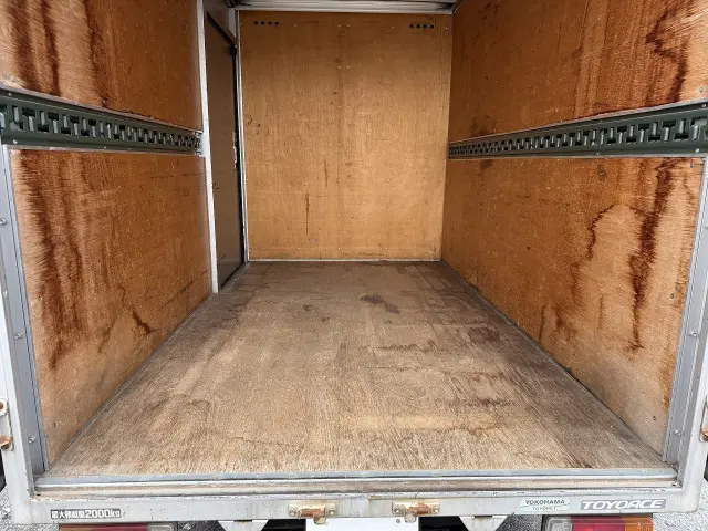 トヨタ トヨエース BDG-XZU308(2WD)の写真11